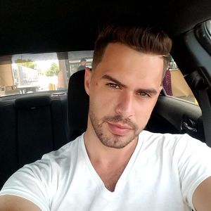 Meet your Posher, Frank